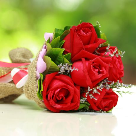 Red roses